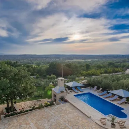 Vikendica House Balen With Swimming Pool Benkovac