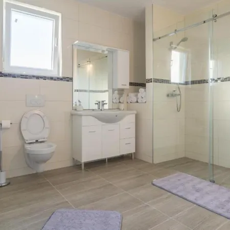 Σπίτι διακοπών House Balen With Swimming Pool *